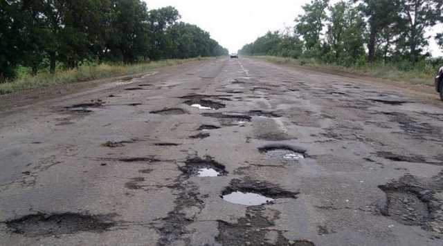2 миллиона за ремонт дороги в Черниговской области, которого не было