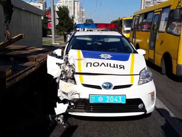 Полицейский рассказал, почему происходят ДТП со служебными «Приусами»