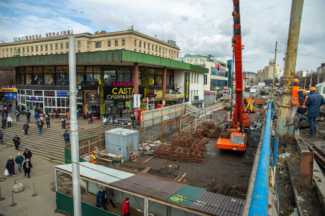 Шулявский мост завел сразу две страницы в Facebook