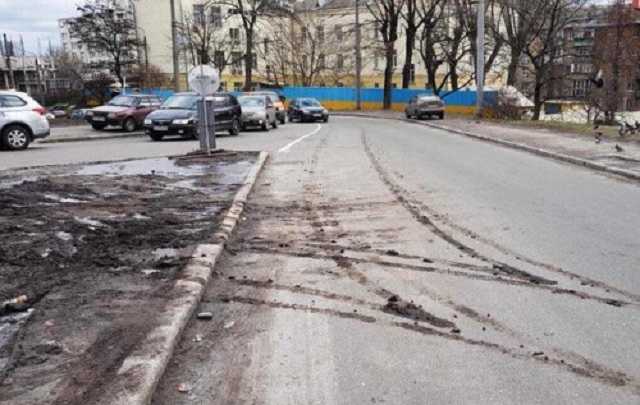 Городская госадминистрация в адрес киевлян запускает "дурочку"– журналист