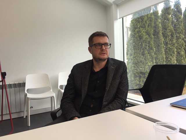 У Зеленского надеются на рекордную явку молодежи на выборы