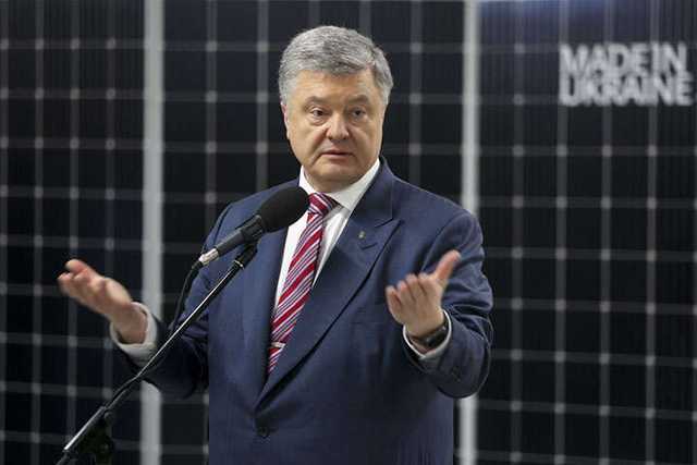 За чотири дні до виборів Порошенко замінив 64 довірені особи