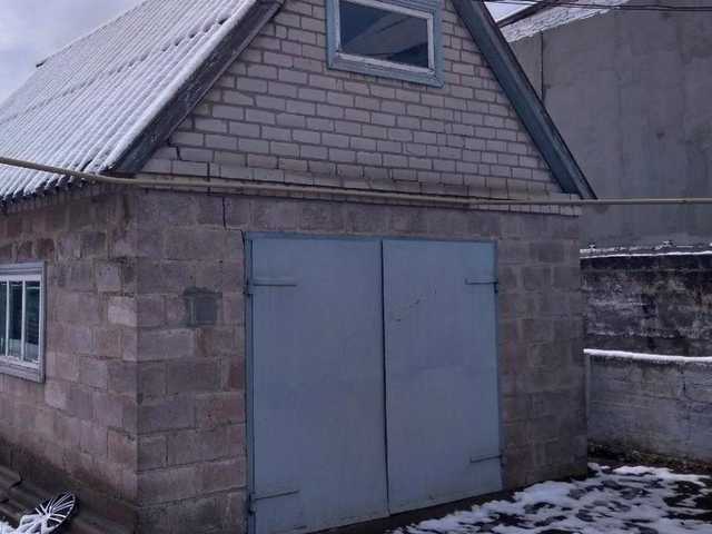 В Днепре в гараже женщина нашла в петле тело 50-летнего сына