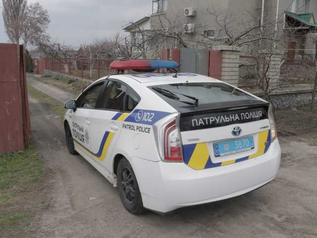 В Днепре по реке плыл труп женщины в черном плаще