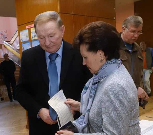 Украина нуждается в изменениях, - Кучма проголосовал на выборах