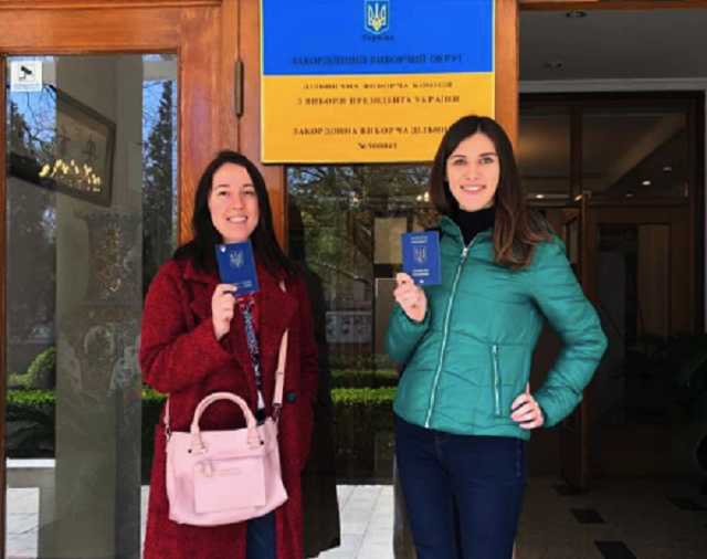 Жінка подолала 650 кілометрів, щоб проголосувати на виборах