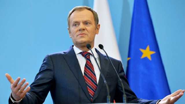 Туск поздравил Порошенко с выходом во второй тур выборов