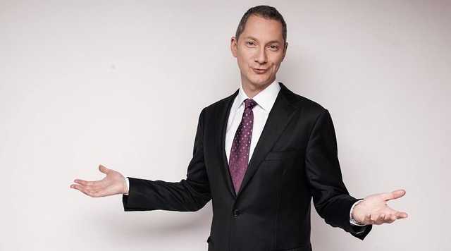 Ложкин вывел бизнес в офшоры после получения должности главы АП