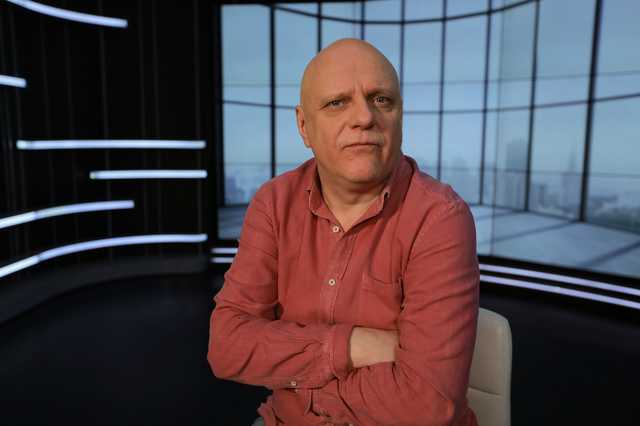 Пропрезидентский журналист предложил отправить Зеленского к проктологу