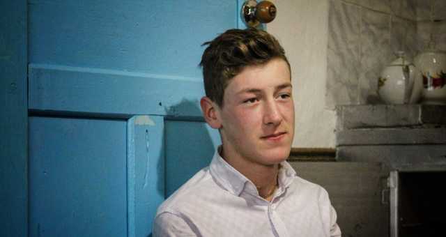 В окупованому Криму підлітка засудили за «наругу над російським прапором»