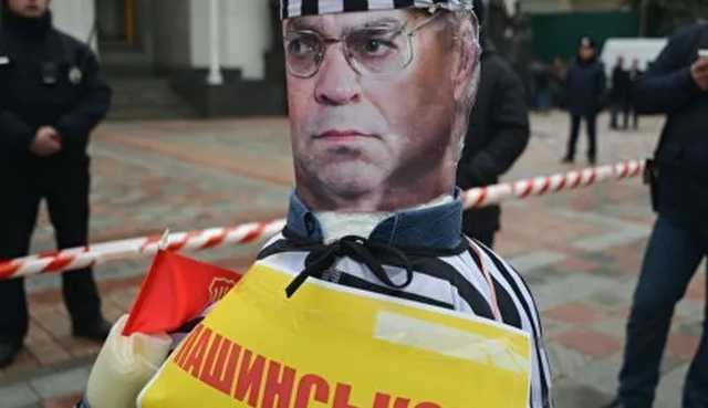 Пашинский "подчищает хвосты" перед выборами: что произошло