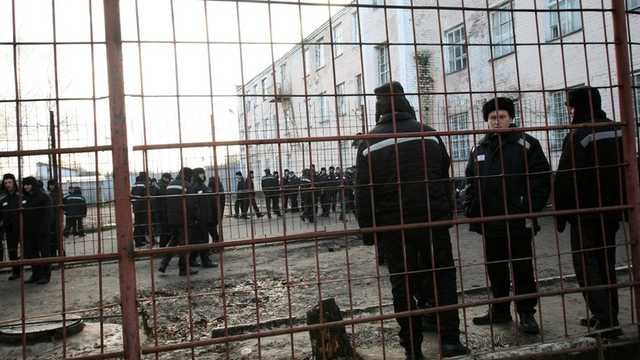 Из колонии под Киевом пытались незаконно освободить заключенных