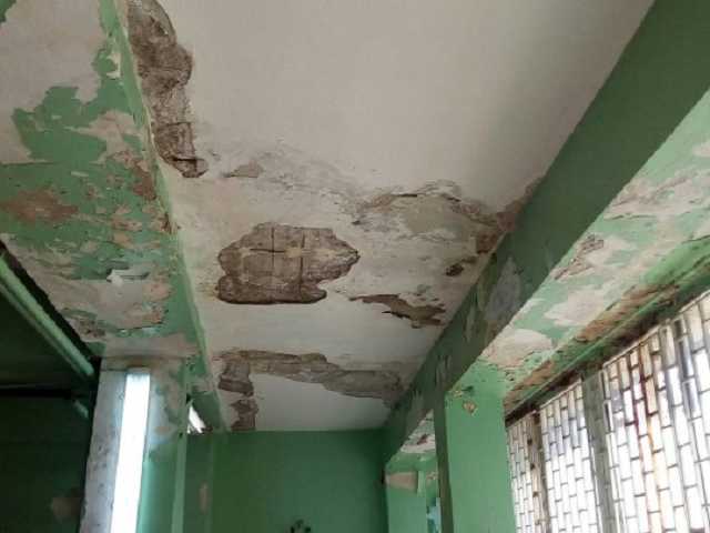 Витрина "русского мира": сеть шокировало фото из отделения "Почты России" в Крыму