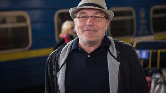 Критикует Порошенко, топит за КПРФ: режиссер "Слуги народа" попал в скандал