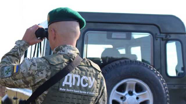 В Одесской области трое пьяных мужчин прорвались через границу на старом ВАЗе