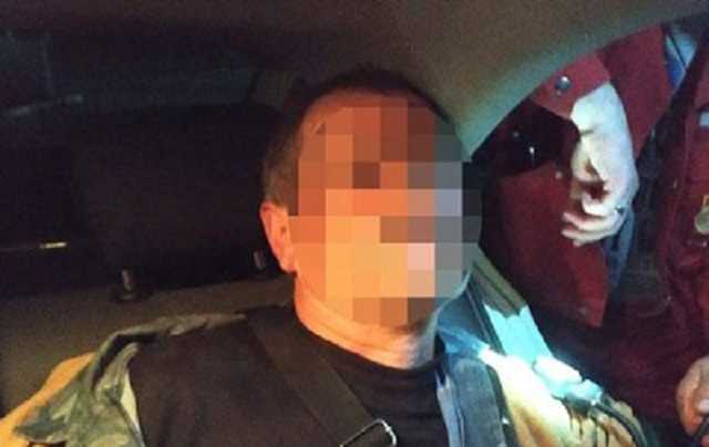 В Ровенской области пьяный "заминировал" два молоковоза