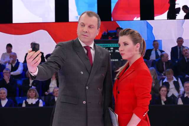 Скандальна Скабєєва пригрозила в’їхати до Києва на танку