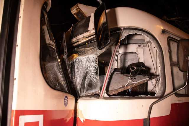 В Киеве столкнулись два трамвая, есть пострадавшие