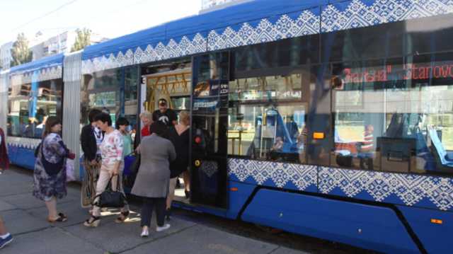 В Киеве внезапно остановились трамваи