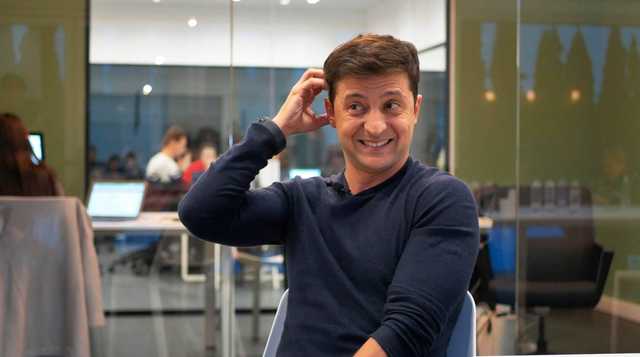 У київських будинках розвісили листівки про “наркомана-президента”