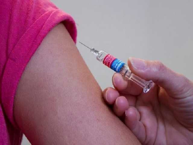 В Венгрии суд разрешил забирать из семьи не привитых от кори детей