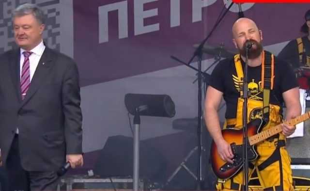 Порошенко на НСК «Олимпийский»: сюрпризы для Зеленского