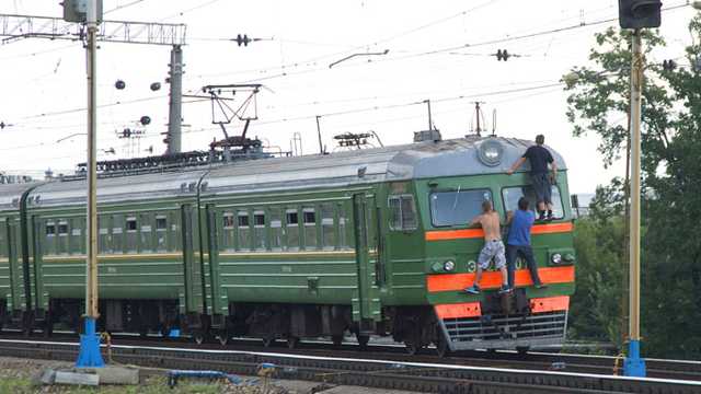 На Харьковщине юный зацепер остался без ноги