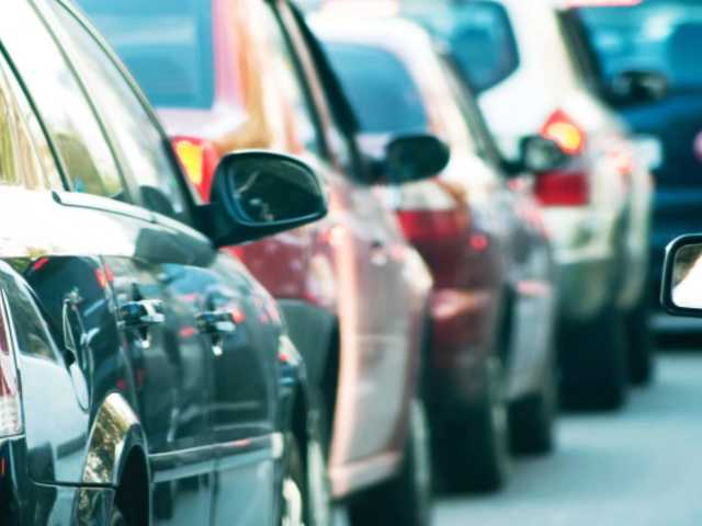 Утром на дорогах Киева уровень пробок достиг 8 баллов