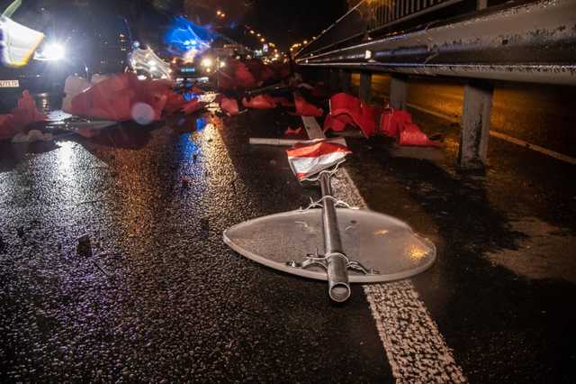 Пьяный водитель микроавтобуса устроил масштабное ДТП на проспекте Победы в Киеве