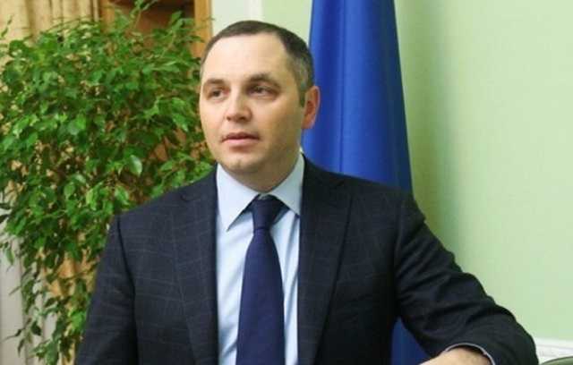 Портнов опубликовал личный мобильный Порошенко