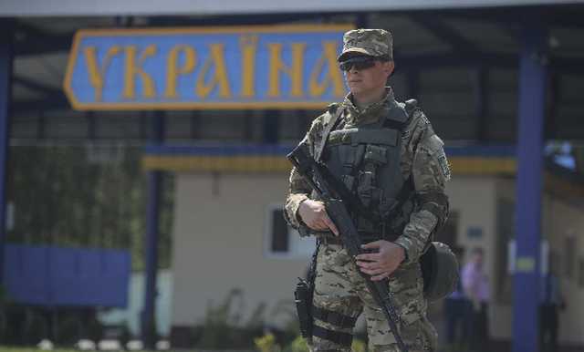 Около 100 россиян не пустили в Украину за неделю