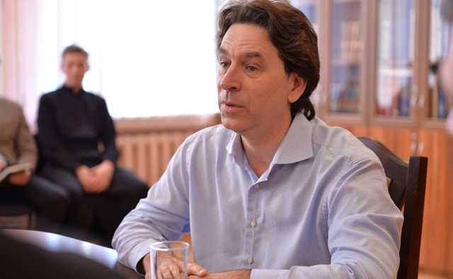 “Дискредитация перед выборами”, – Медведев об иске о снятии Зеленского