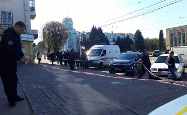 Полиция расследует стрельбу в Каменском как “покушение на убийство” активиста