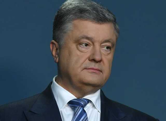 Порошенко: Результаты экзит-полов дают основания позвонить Зеленскому и поздравить