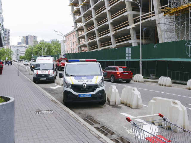 В центре Киева из «Ашана» эвакуировали посетителей