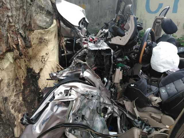 В Днепре на скорости 130 километров в час разбился парень на Chevrolet