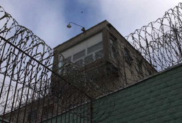 В Черкассах в колонии произошел бунт, пострадали правоохранители