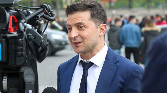 Как в Китае: Зеленский хочет установить камеры в кабинетах госработников