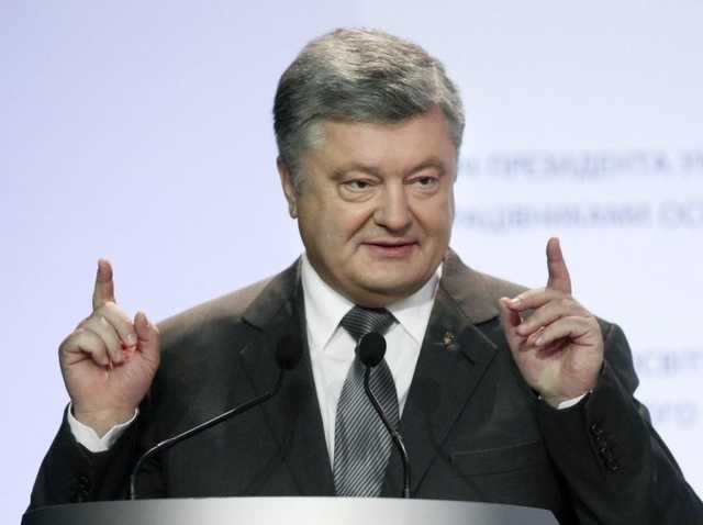 Растяжки Порошенко. Что оставляет уходящий горе-президент Владимиру Зеленскому