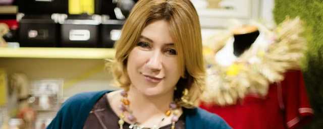 "Люди, вы с ума сошли?!" Автор Минсчастья Зеленского записала гневное видео