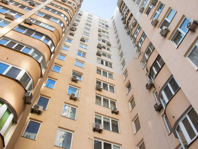 В Киеве частный предприниматель застрелился в своей квартире: тело нашла жена