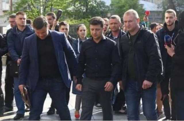 У Зеленского хотят сделать сюрприз пенсионерам и бюджетникам