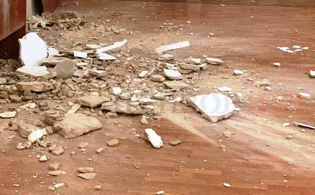 В киевском Доме учителя обвалился потолок во время занятий с детьми