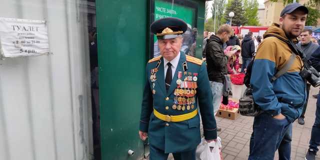 Парад “ряженых” ветеранов. Самые яркие представители “Бессмертного полка”