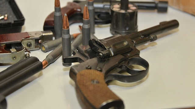 СБУ блокировала международный канал контрабанды оружия Россией