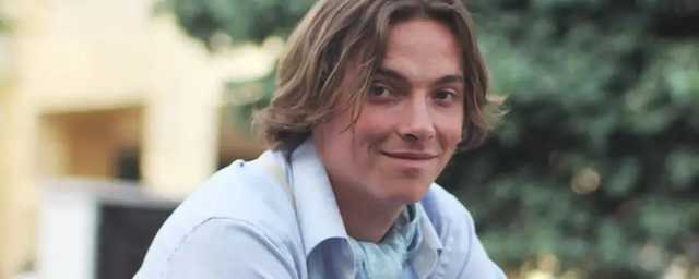 Зеленский ускоряет сердцебиение поэта из Ужгорода и делает ему стыдно