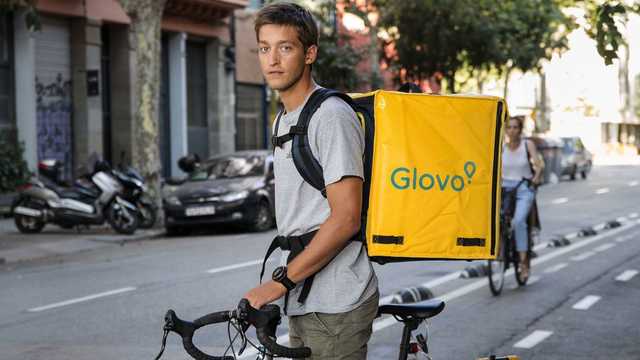  ,      Glovo