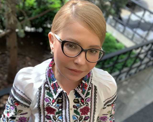 Имеют ли право коррупционеры одевать вышиванку? — Тимошенко