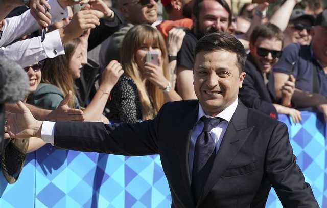 «Сделайте это и повесьте медали себе»: Зеленский о роспуске Верховной Рады