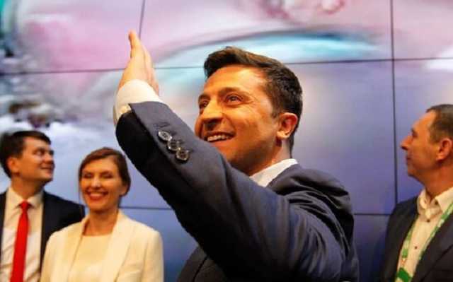 Вилла в Италии и чемоданы налички: Зеленский показал новую декларацию